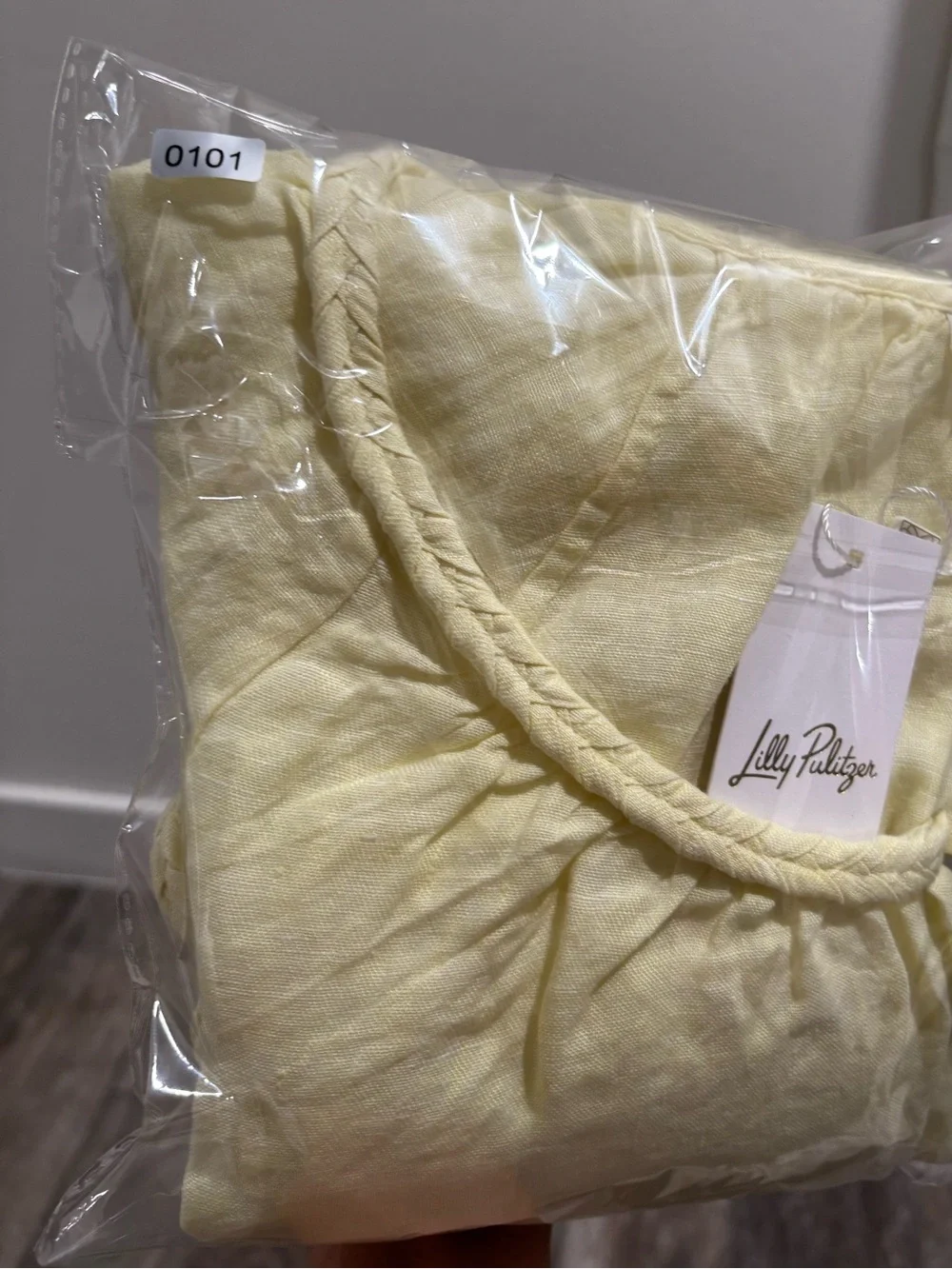 Lilly Pulitzer Pale Yellow Linen Puff-Sleeve Scoop Neck Top